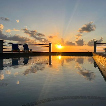 Hillsboro Condominiums Basseterre 外观 照片