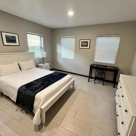 Hillsboro Condominiums Basseterre 外观 照片