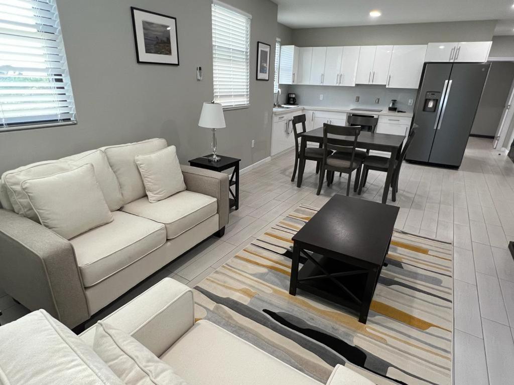 Hillsboro Condominiums Basseterre 外观 照片