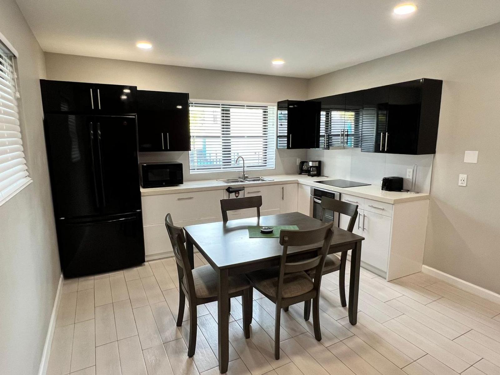 Hillsboro Condominiums Basseterre 外观 照片